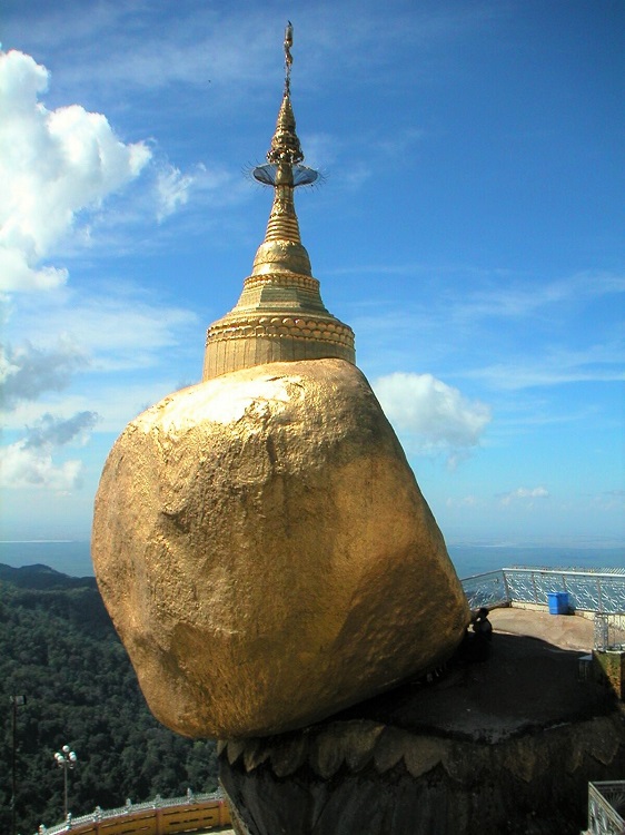 Kyaiktiyo Pagoda, Myanmar